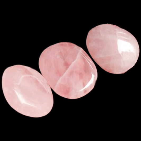 Pierre plate en quartz rose pour la paume de la main